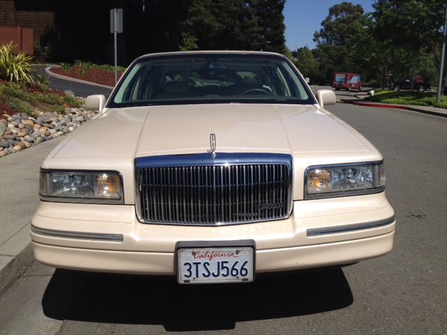 1997 Lincoln Town Car ZR-2 Extended Cab