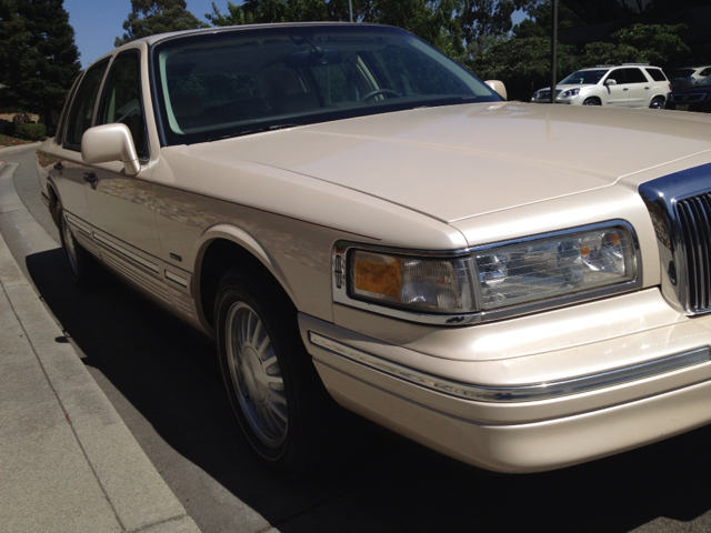 1997 Lincoln Town Car ZR-2 Extended Cab