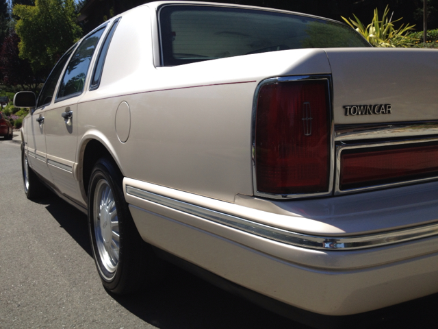1997 Lincoln Town Car ZR-2 Extended Cab