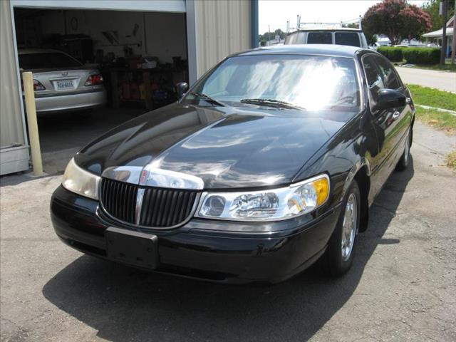 1998 Lincoln Town Car DOWN 4.9 WAC
