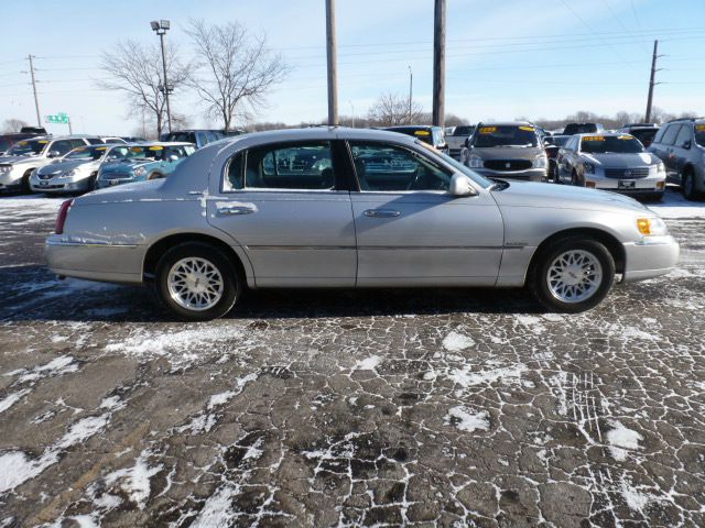1998 Lincoln Town Car DOWN 4.9 WAC
