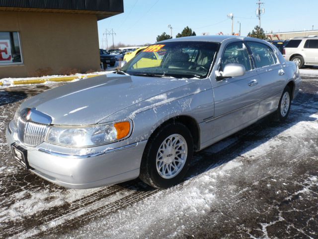 1998 Lincoln Town Car DOWN 4.9 WAC