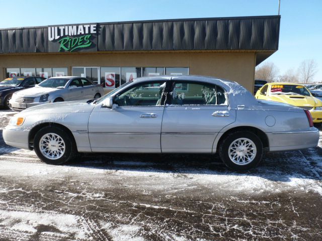 1998 Lincoln Town Car DOWN 4.9 WAC
