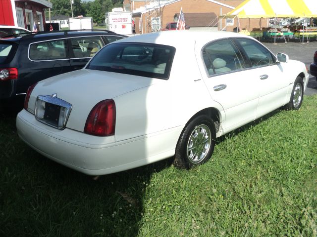 1998 Lincoln Town Car DOWN 4.9 WAC