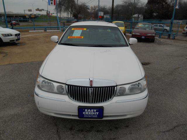 1998 Lincoln Town Car DOWN 4.9 WAC