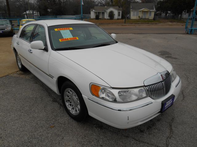 1998 Lincoln Town Car DOWN 4.9 WAC