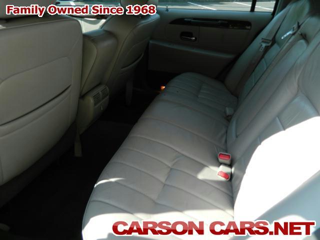 1998 Lincoln Town Car DOWN 4.9 WAC