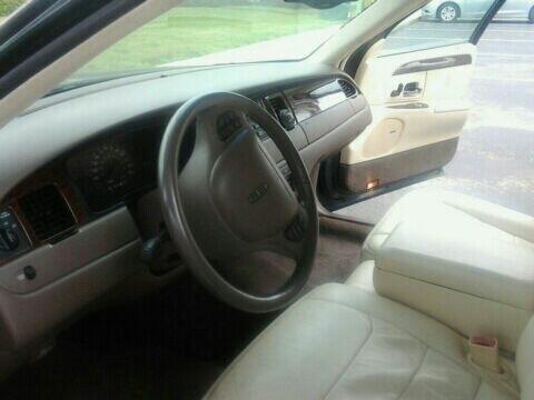 1998 Lincoln Town Car Unknown