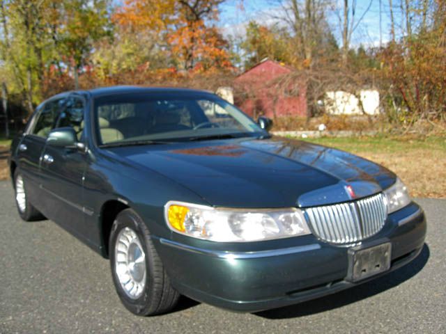 1998 Lincoln Town Car DOWN 4.9 WAC