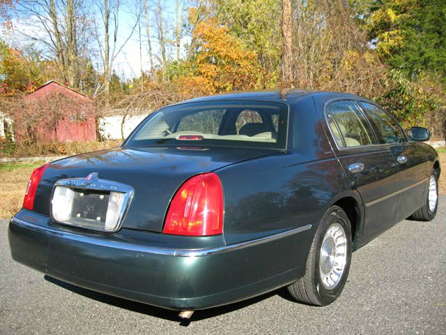 1998 Lincoln Town Car DOWN 4.9 WAC