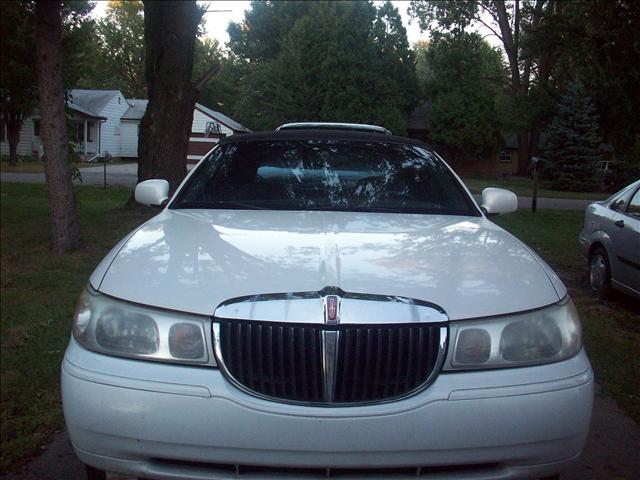 1999 Lincoln Town Car Xtreme