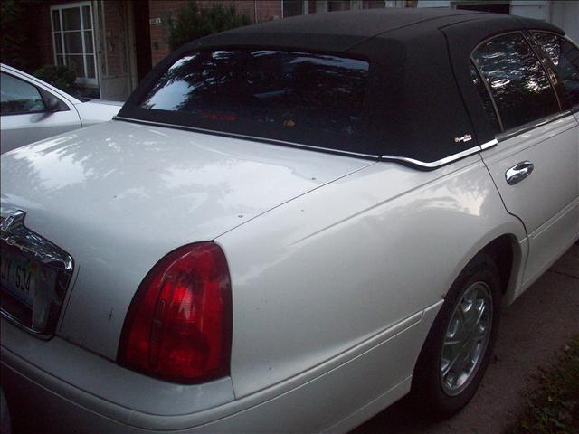 1999 Lincoln Town Car Xtreme