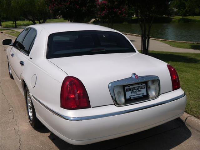 1999 Lincoln Town Car DOWN 4.9 WAC