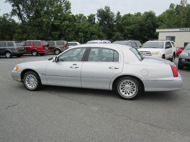 1999 Lincoln Town Car DOWN 4.9 WAC