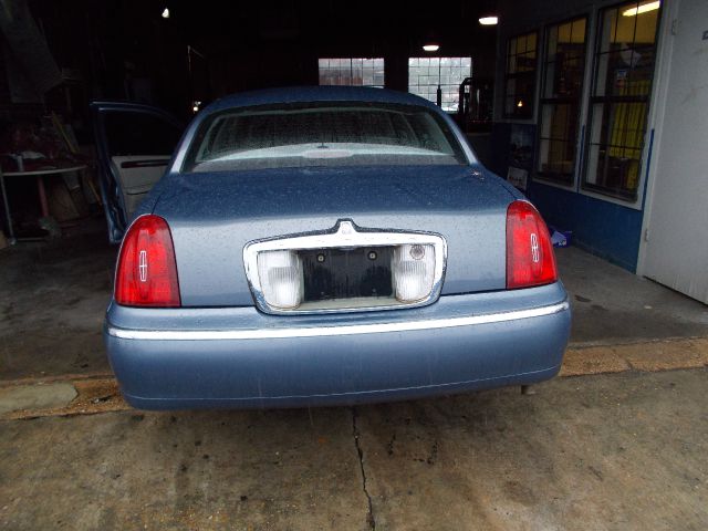 1999 Lincoln Town Car DOWN 4.9 WAC