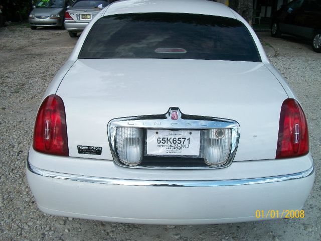 2000 Lincoln Town Car DOWN 4.9 WAC