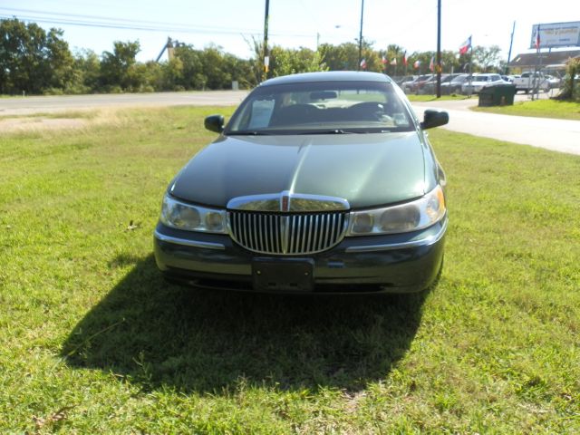 2000 Lincoln Town Car DOWN 4.9 WAC