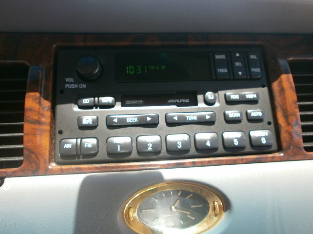 2000 Lincoln Town Car ZR-2 Extended Cab