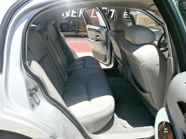 2000 Lincoln Town Car ZR-2 Extended Cab