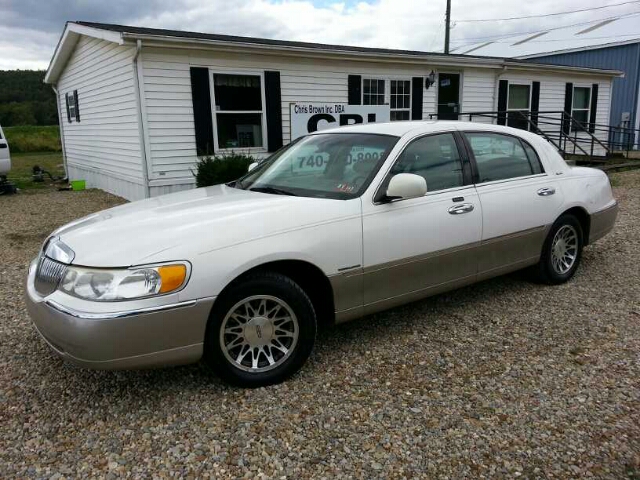 2000 Lincoln Town Car DOWN 4.9 WAC