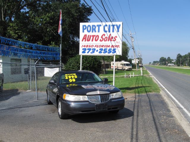 2000 Lincoln Town Car DOWN 4.9 WAC