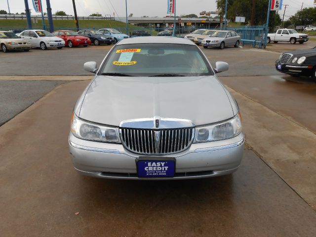 2001 Lincoln Town Car ZR-2 Extended Cab