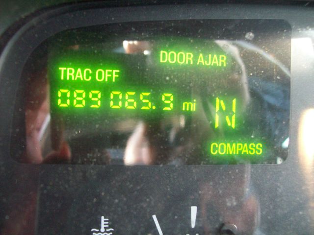 2001 Lincoln Town Car DOWN 4.9 WAC