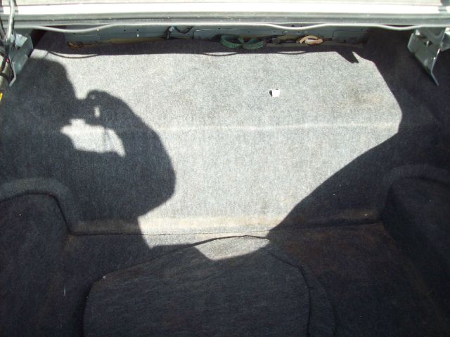 2001 Lincoln Town Car DOWN 4.9 WAC