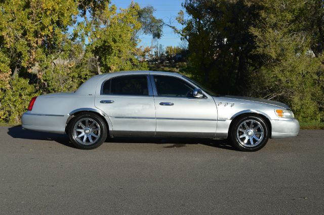 2001 Lincoln Town Car ZR-2 Extended Cab