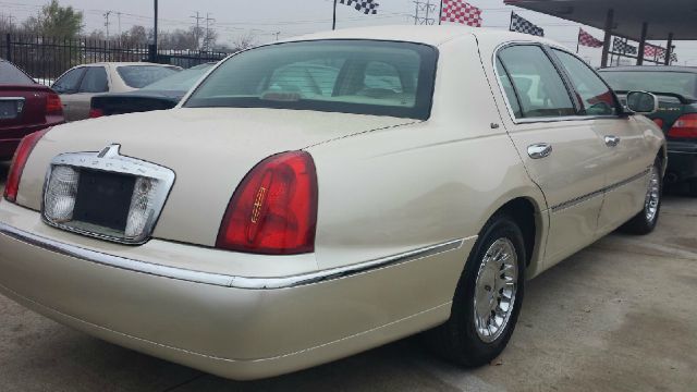 2001 Lincoln Town Car ZR-2 Extended Cab