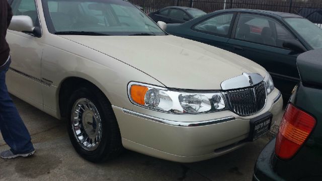 2001 Lincoln Town Car ZR-2 Extended Cab