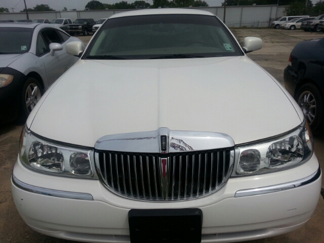 2001 Lincoln Town Car ZR-2 Extended Cab