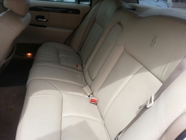 2001 Lincoln Town Car ZR-2 Extended Cab