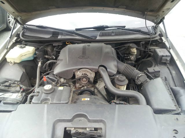 2001 Lincoln Town Car DOWN 4.9 WAC