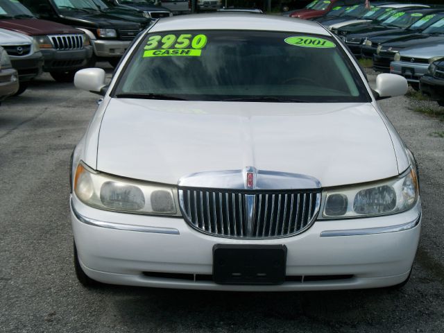 2001 Lincoln Town Car DOWN 4.9 WAC