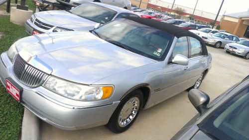 2001 Lincoln Town Car ZR-2 Extended Cab