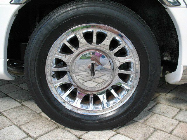 2002 Lincoln Town Car ZR-2 Extended Cab