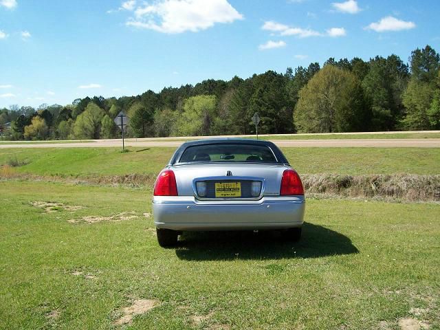 2003 Lincoln Town Car ZR-2 Extended Cab