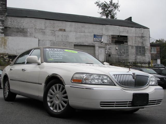 2003 Lincoln Town Car 4DR SDN 2.0 S CVT