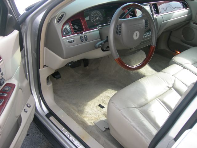 2003 Lincoln Town Car ZR-2 Extended Cab