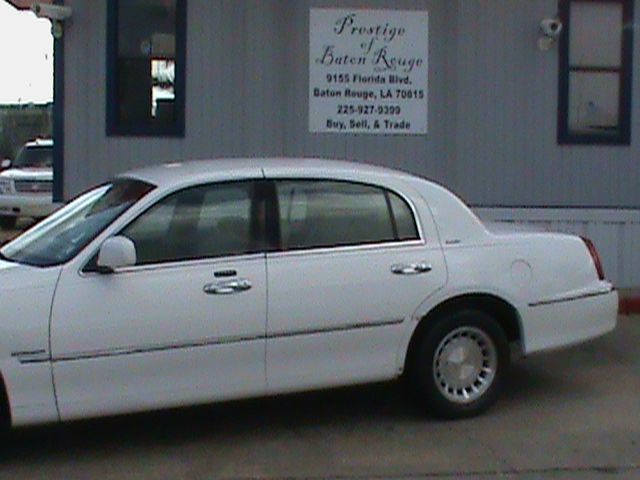 2005 Lincoln Town Car DOWN 4.9 WAC