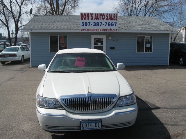 2005 Lincoln Town Car DOWN 4.9 WAC