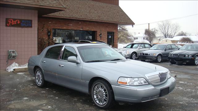 2006 Lincoln Town Car SE KING CAB MT