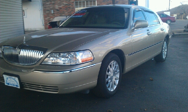 2007 Lincoln Town Car Alpha