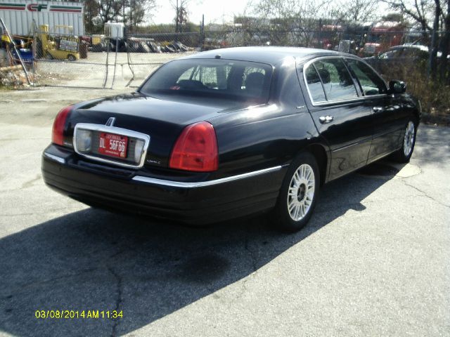 2007 Lincoln Town Car Club Cab 155 WB HD