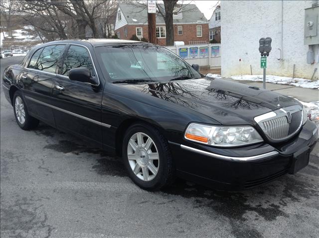 2007 Lincoln Town Car DOWN 4.9 WAC