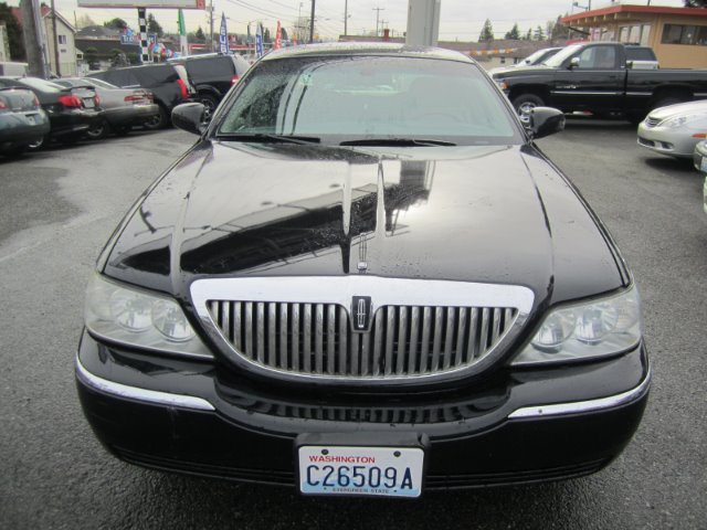 2007 Lincoln Town Car DOWN 4.9 WAC
