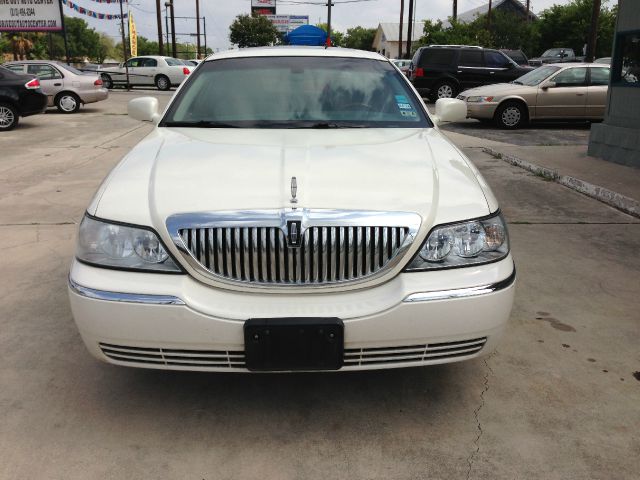 2007 Lincoln Town Car DOWN 4.9 WAC