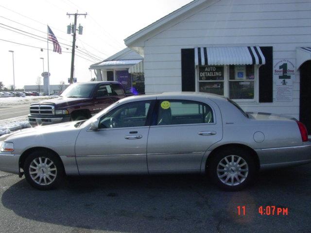 2007 Lincoln Town Car DOWN 4.9 WAC