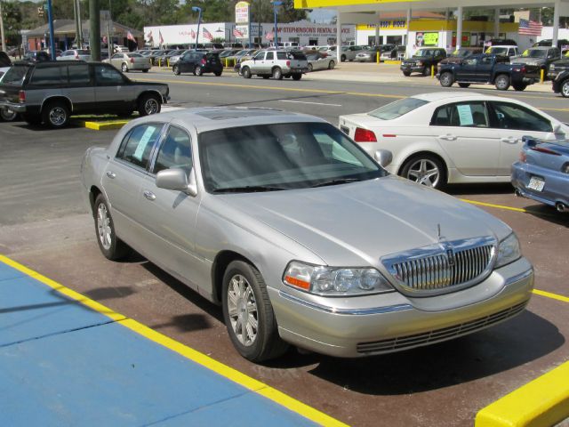 2007 Lincoln Town Car DOWN 4.9 WAC
